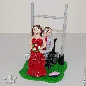 couple de mariés en fauteuil roulant, fan de rugby