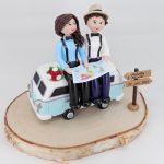 Figurine couple en combi van